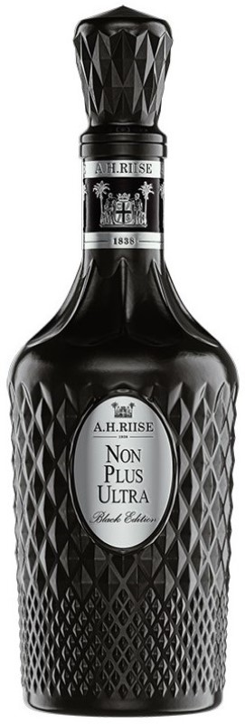 A.H. Riise Non Plus Ultra Black 0.7L